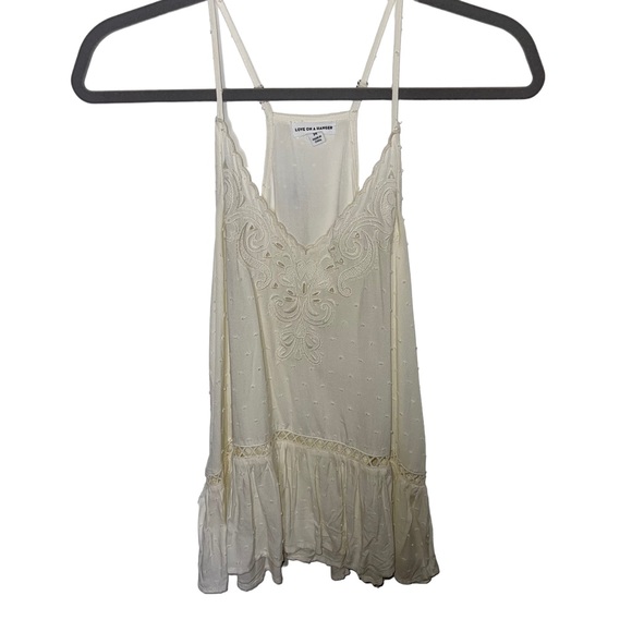 LOVE ON A HANGER Ivory V-Neck Peplum Tank M NWOT - Picture 12 of 16